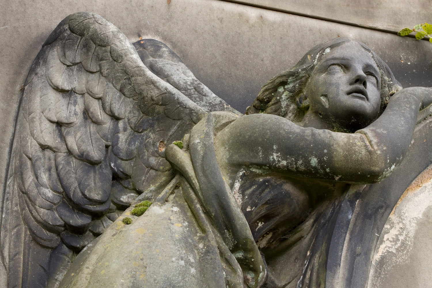 angel in art on building