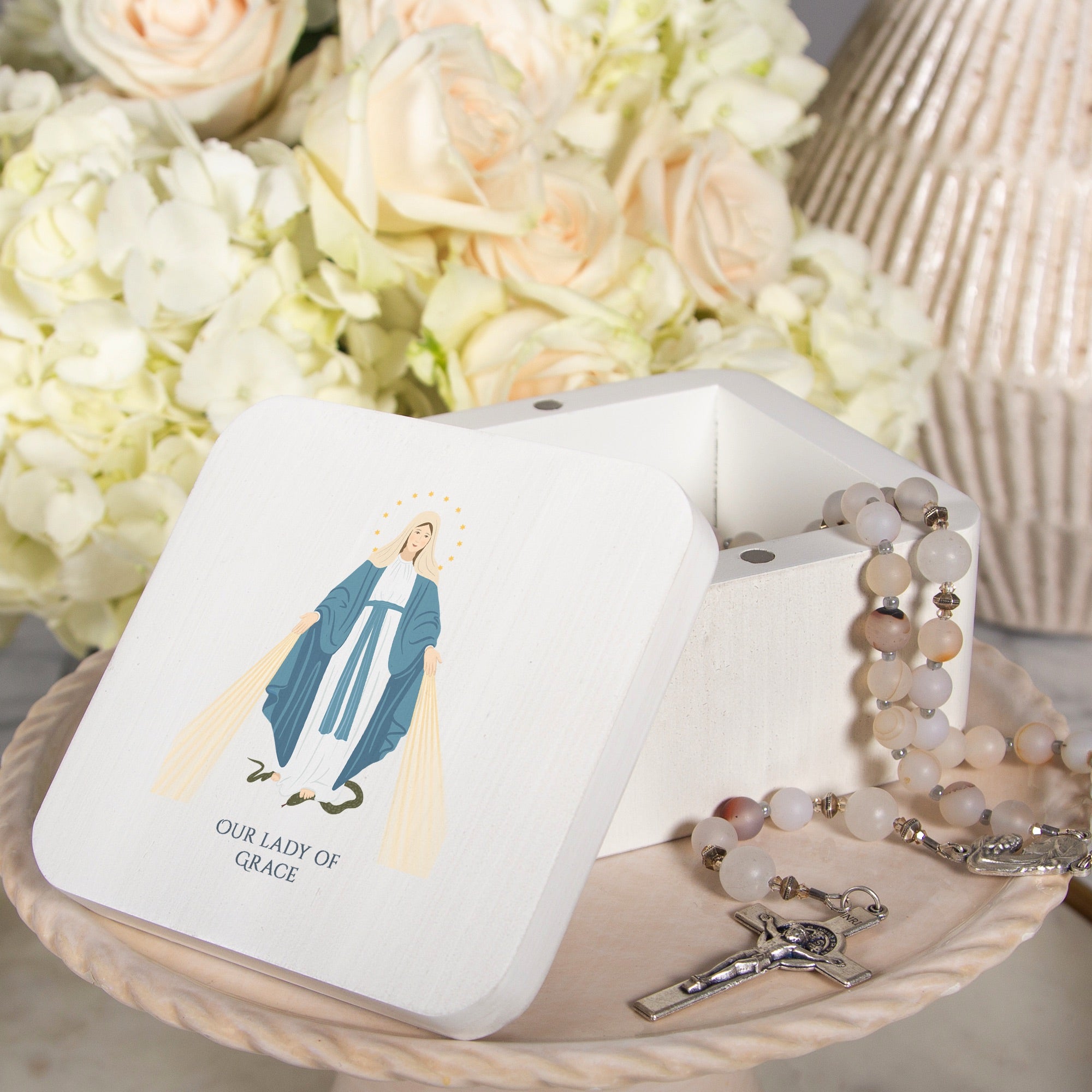 Our Lady of Grace White Magnetic box