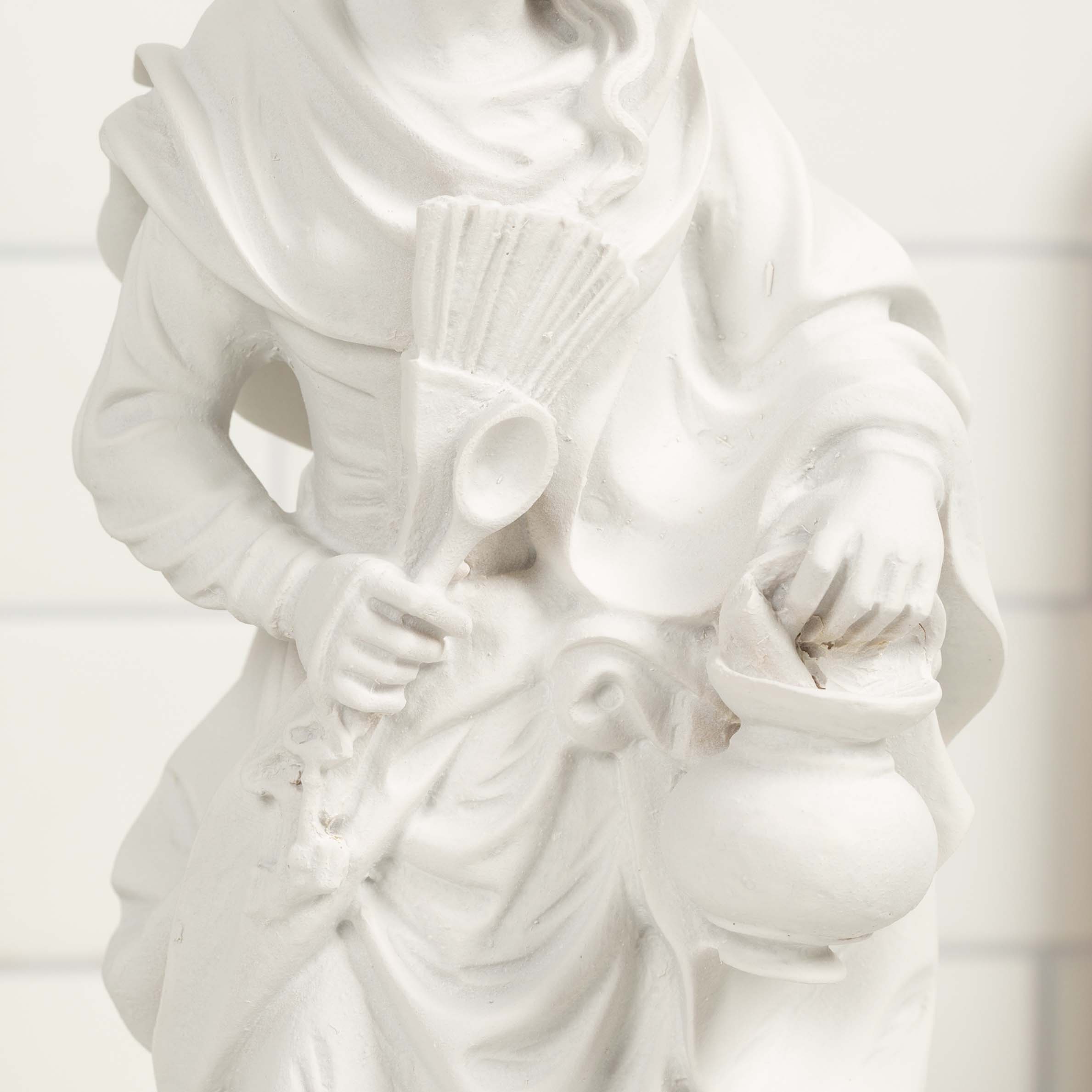 Kitchen Madonna - White