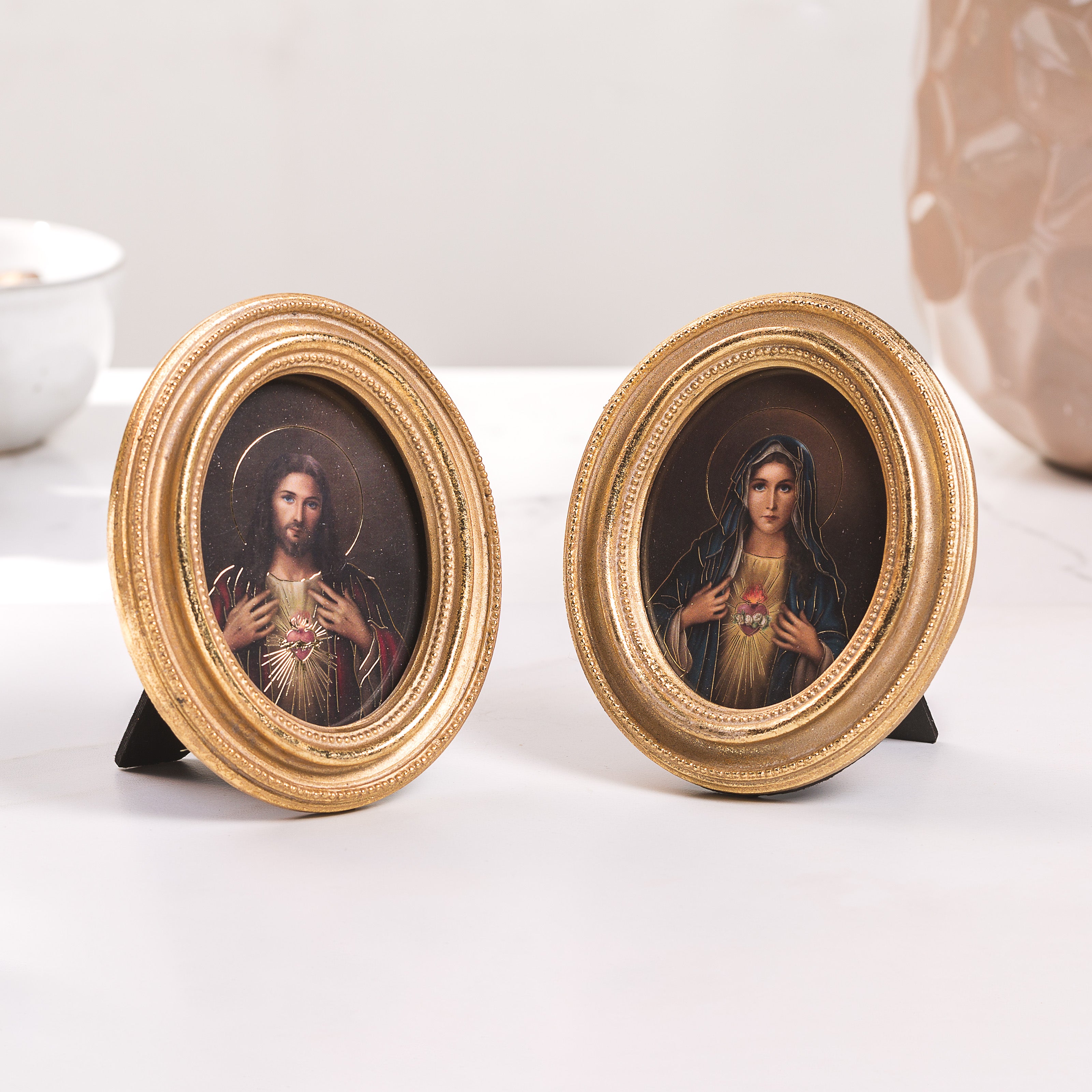 Oval 2-Frame Set of Sacred & Immaculate Heart Prints