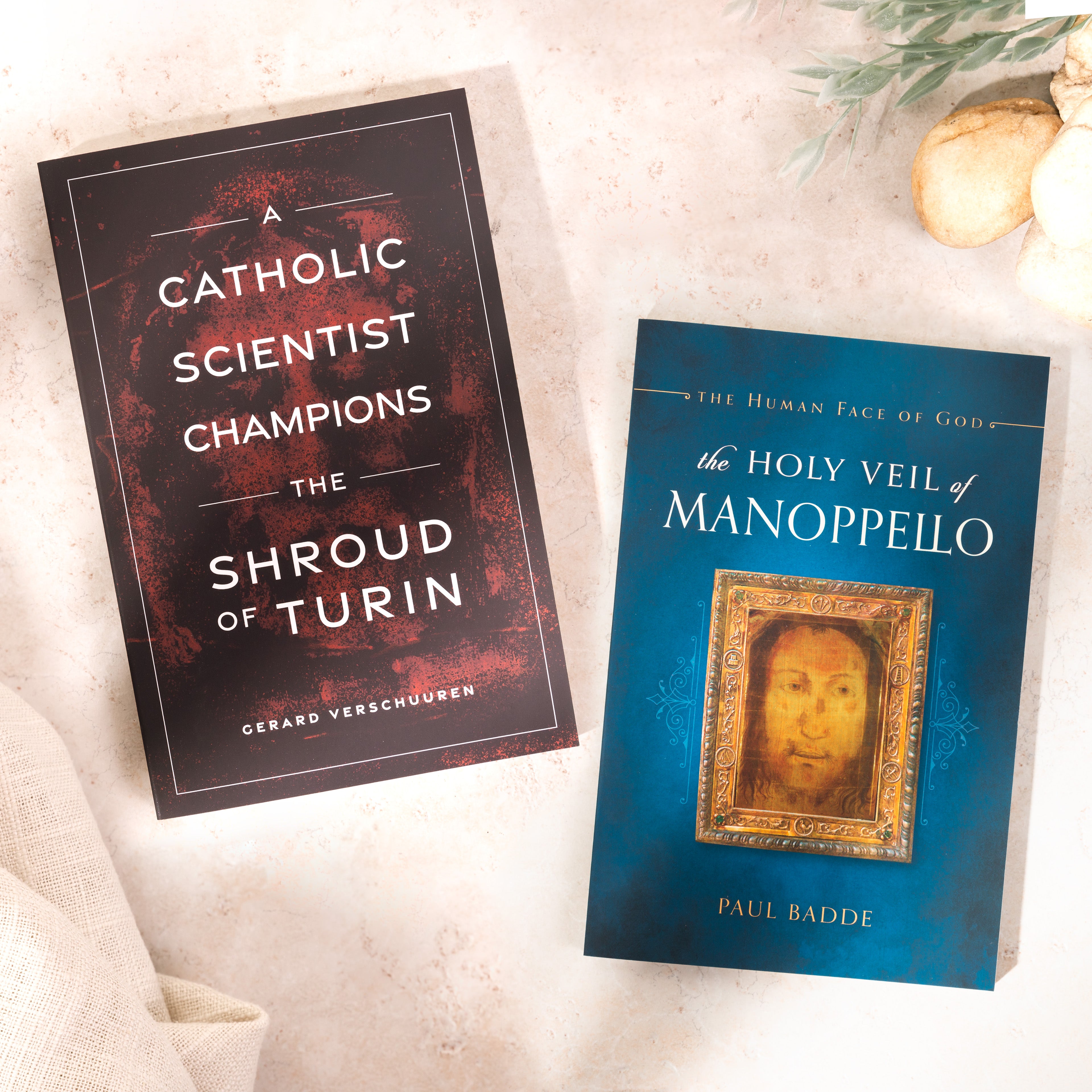 A Catholic Scientist Champions the Shroud of Turin & The Holy Veil of Manoppello - The Human Face of God (2 Book Set)