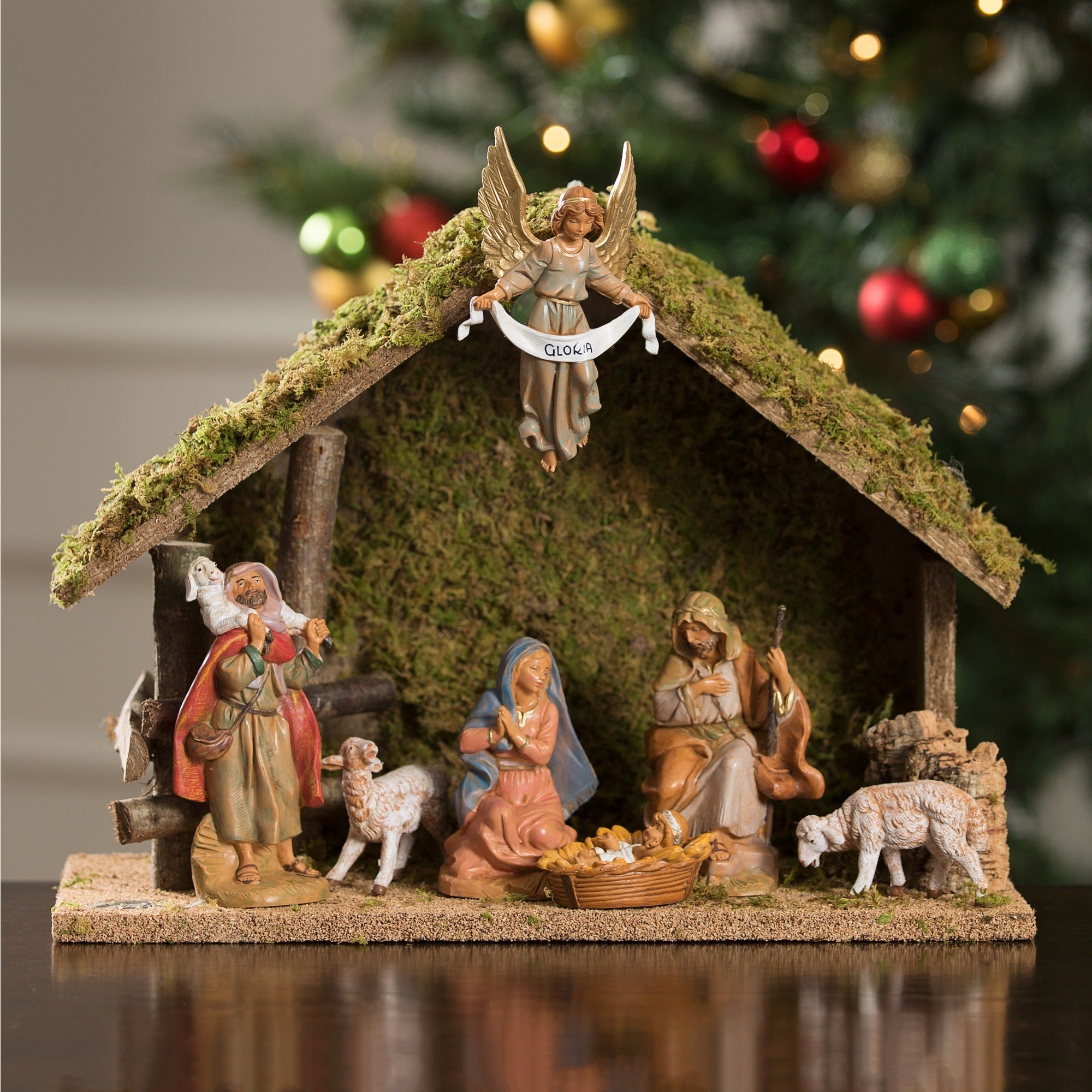 Fontanini 7 Piece Nativity Set with Italian Wood Stable 5" Scale