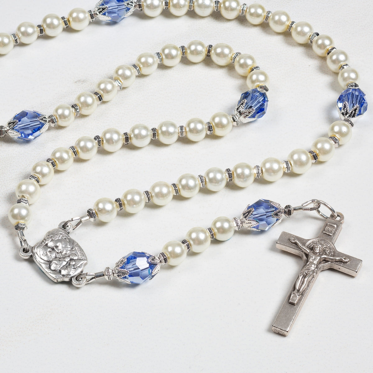 30Pcs Mini Rosary Beads Ivory Color Faux Pearls Gold Plated 30Pcs Mini Rosary Beads Ivory Color Faux Pearls Gold Plated