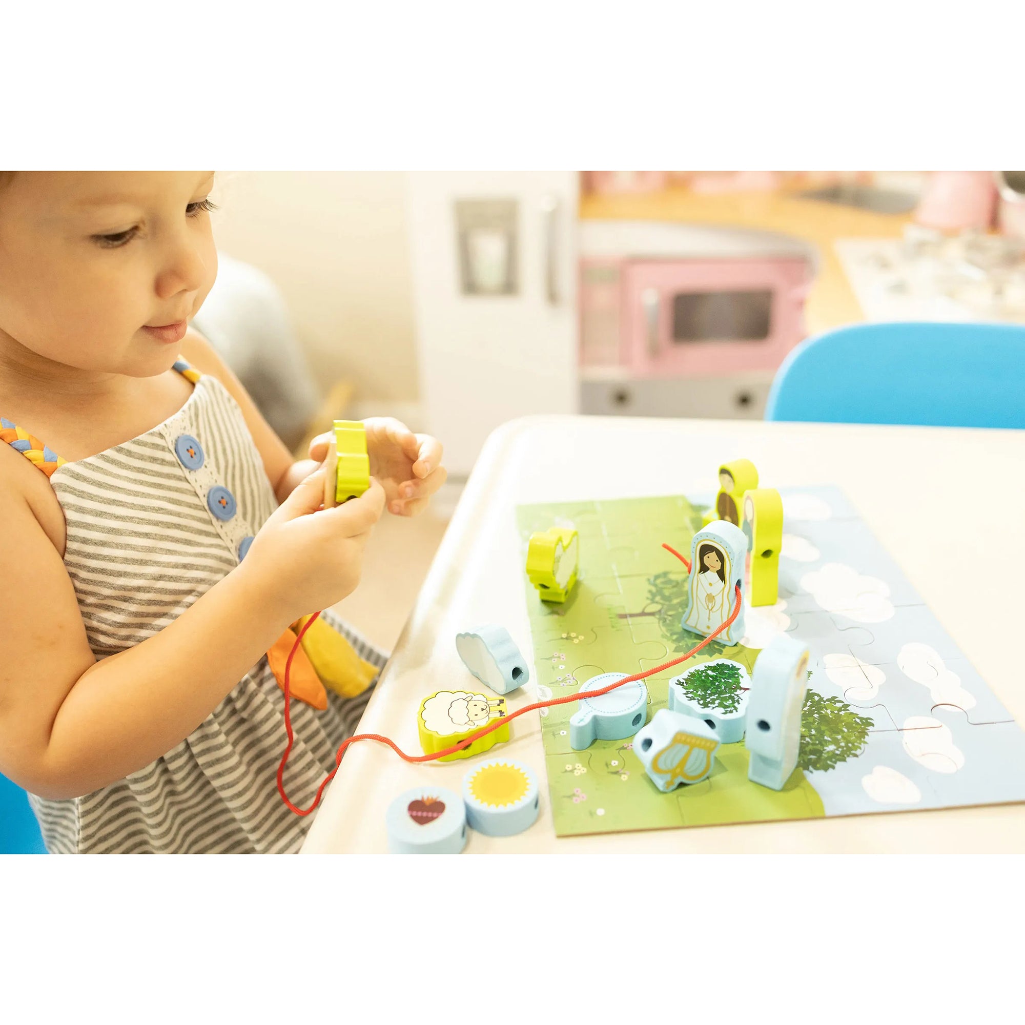 Children's Fatima Toy Lacing Set
