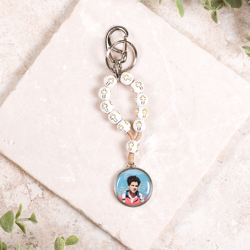 St. Carlo Acutis White One Decade Rosary Keychain