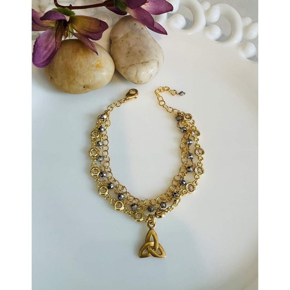 Triple Strand Trinity Knot Gold Bracelet