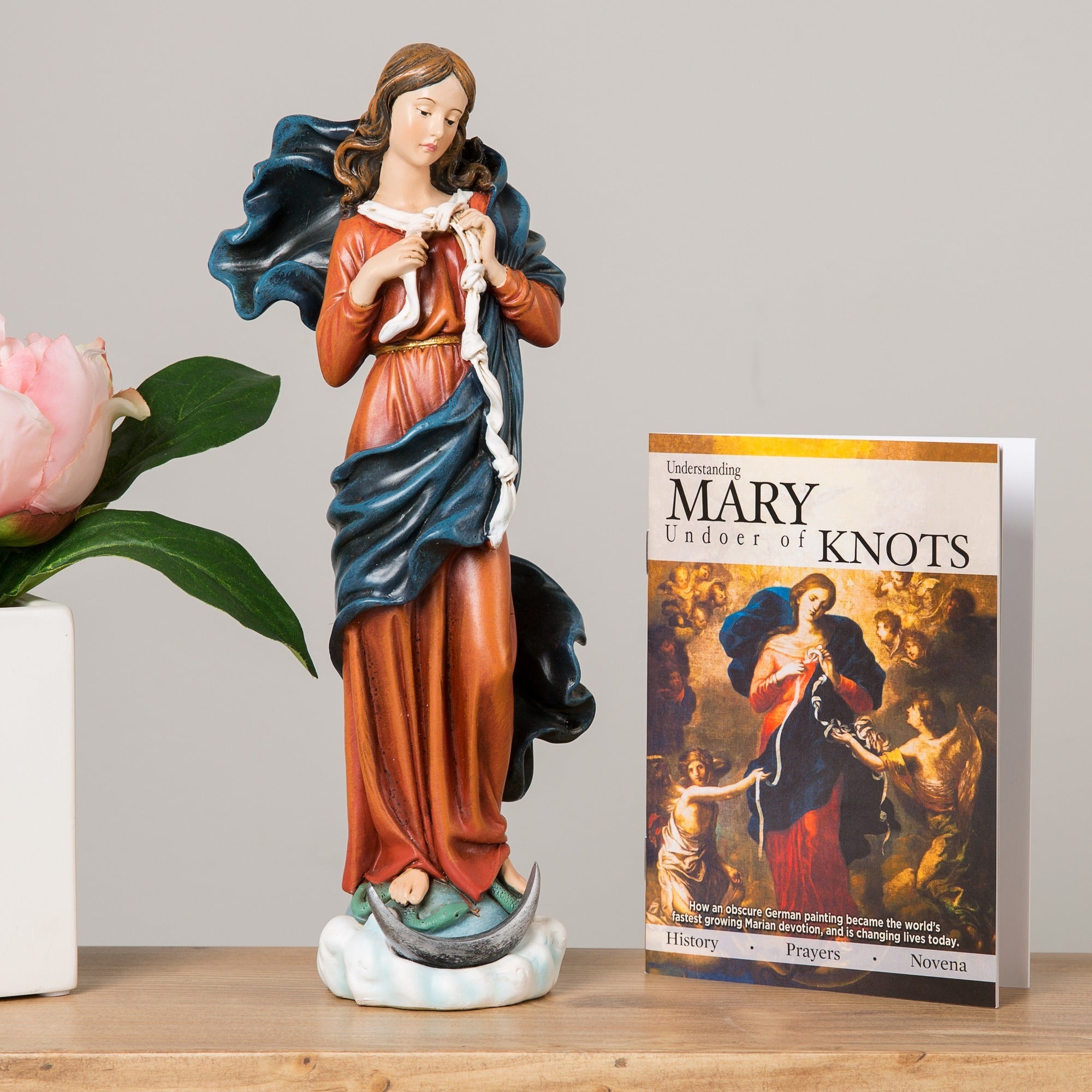 Mary Undoer of Knots Statue with Booklet