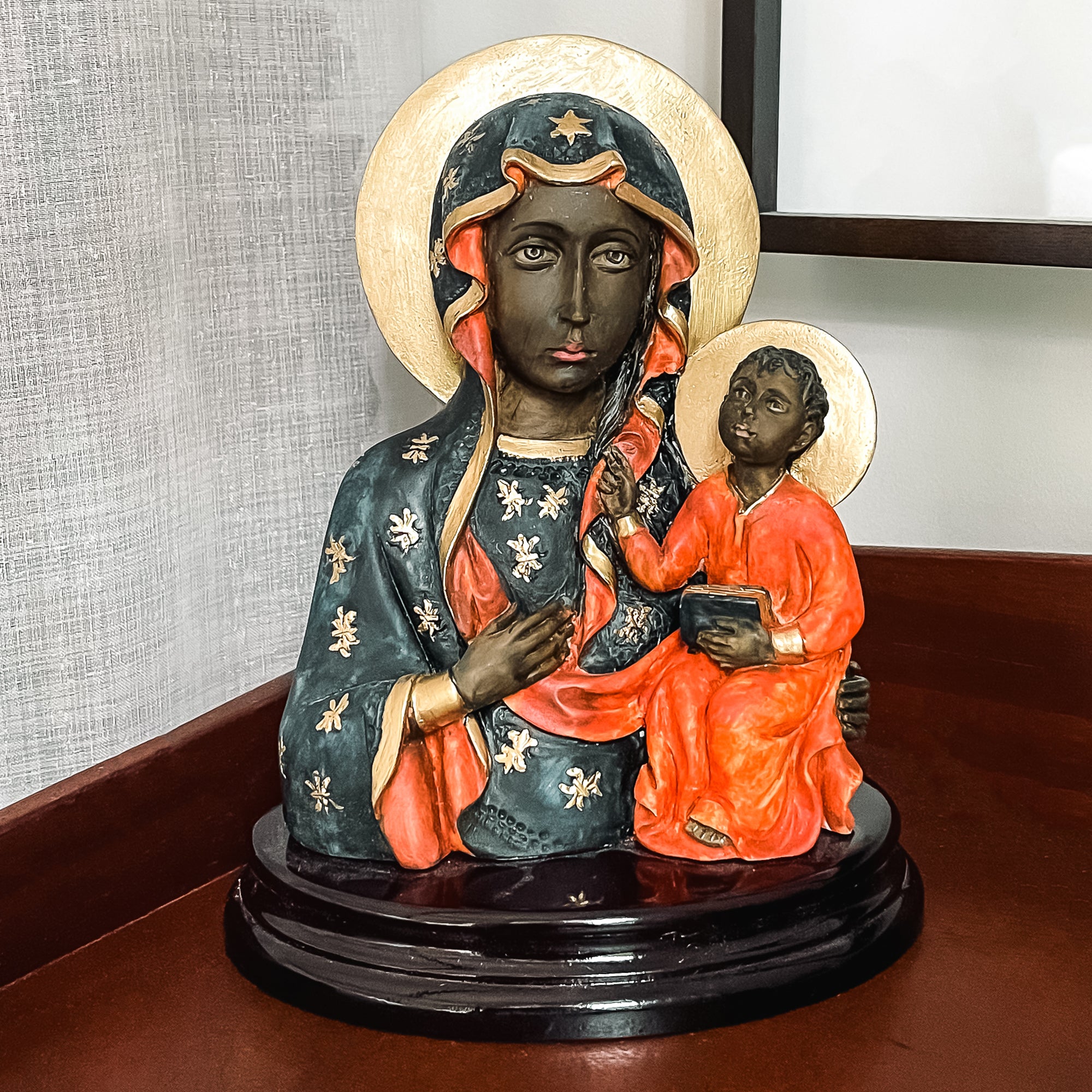 Italian Czestochowa Madonna Bust on Wood Base