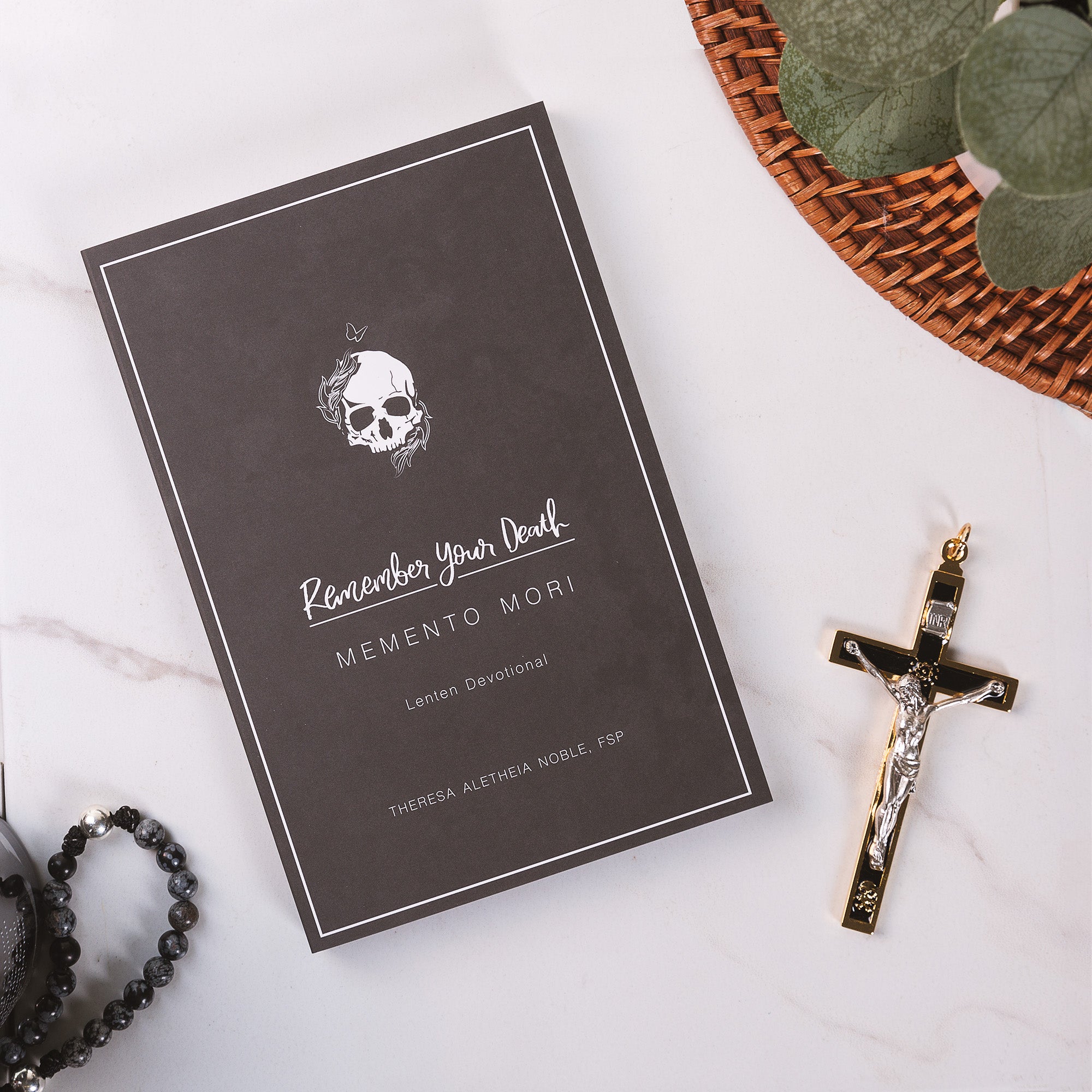 Remember Your Death: Memento Mori Lenten Devotional Book & Memento Mori Funeral Crucifix in Black and Gold (Gift Set)