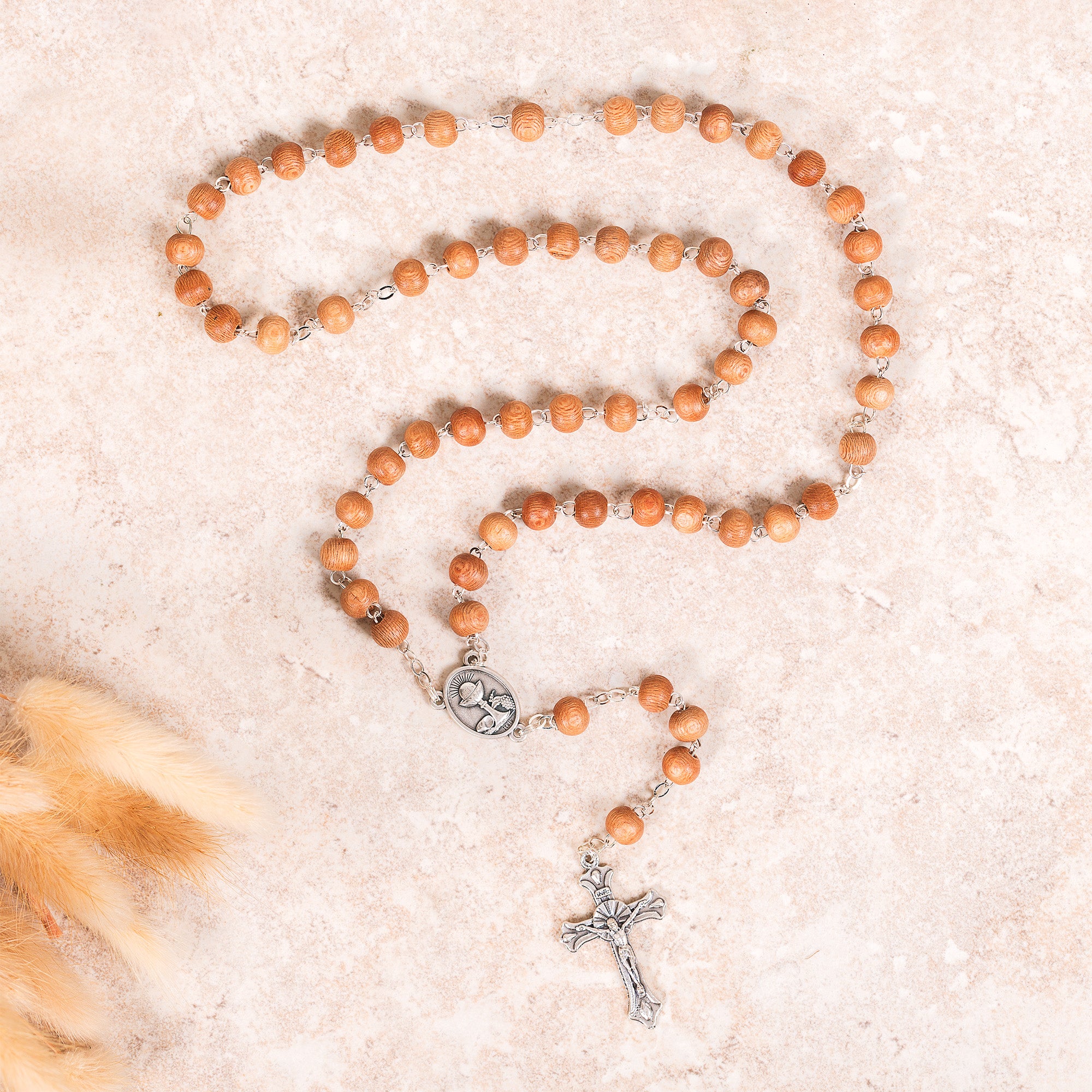 St. Carlo Acutis Sandalwood Rosary & Pin in Jute Bag