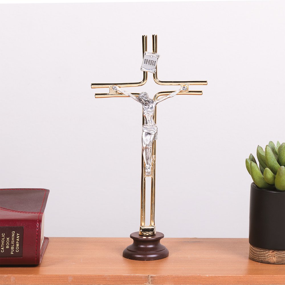 Cutout Standing Crucifix - 8.5"