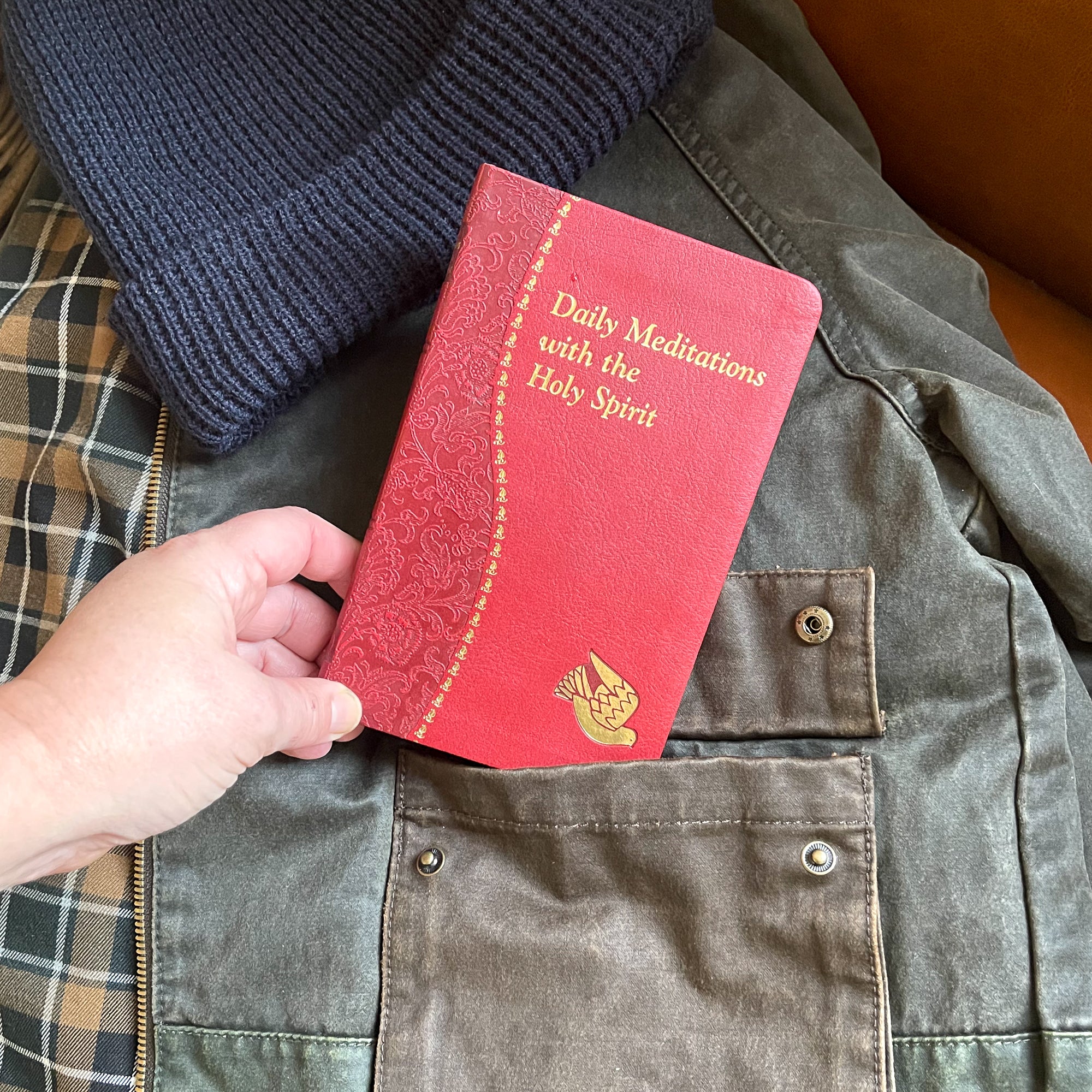 Red & White Carnelian Holy Spirit Chaplet & Daily Meditations With the Holy Spirit Book (Gift Set)