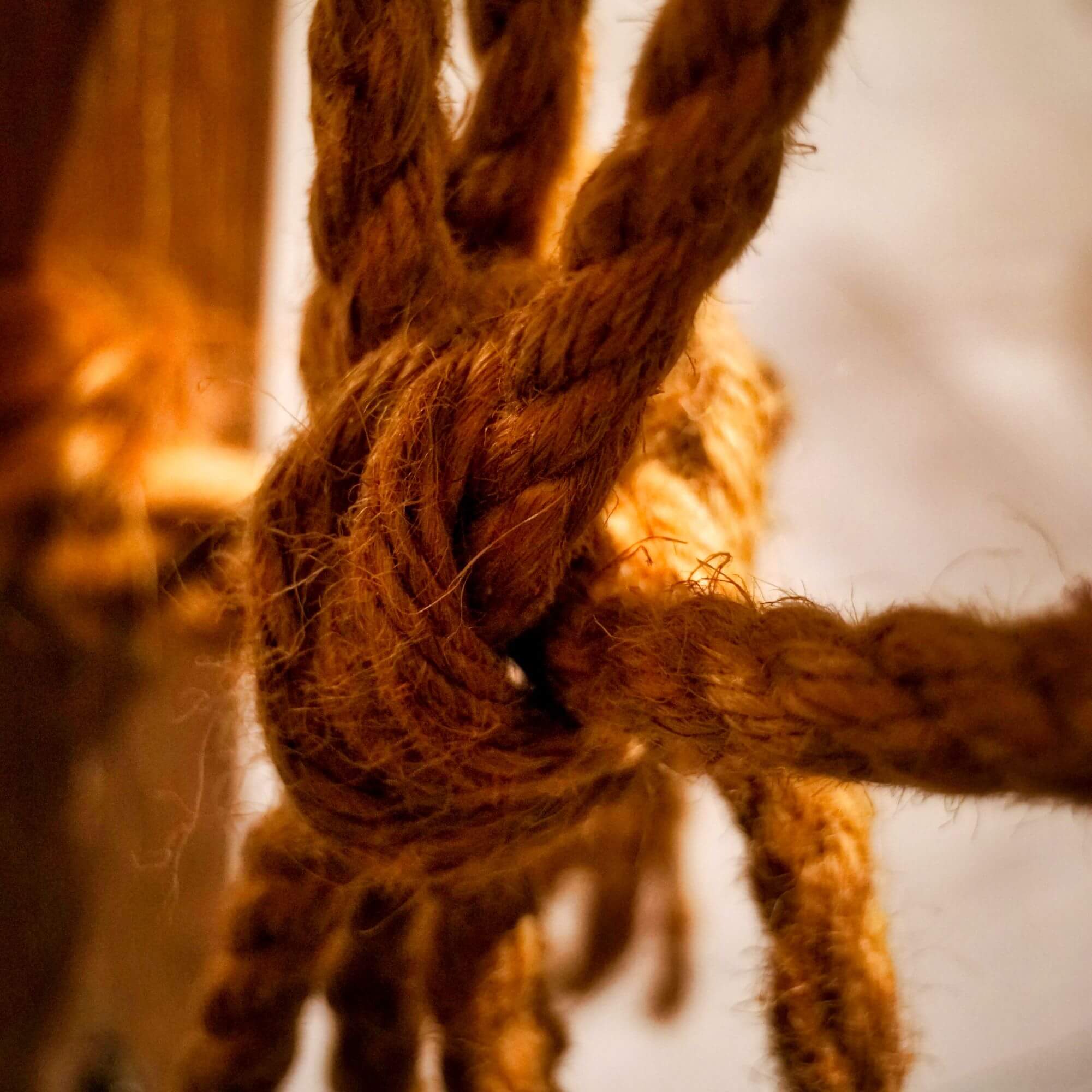 What is the story behind the devotion to Mary, Undoer of Knots?