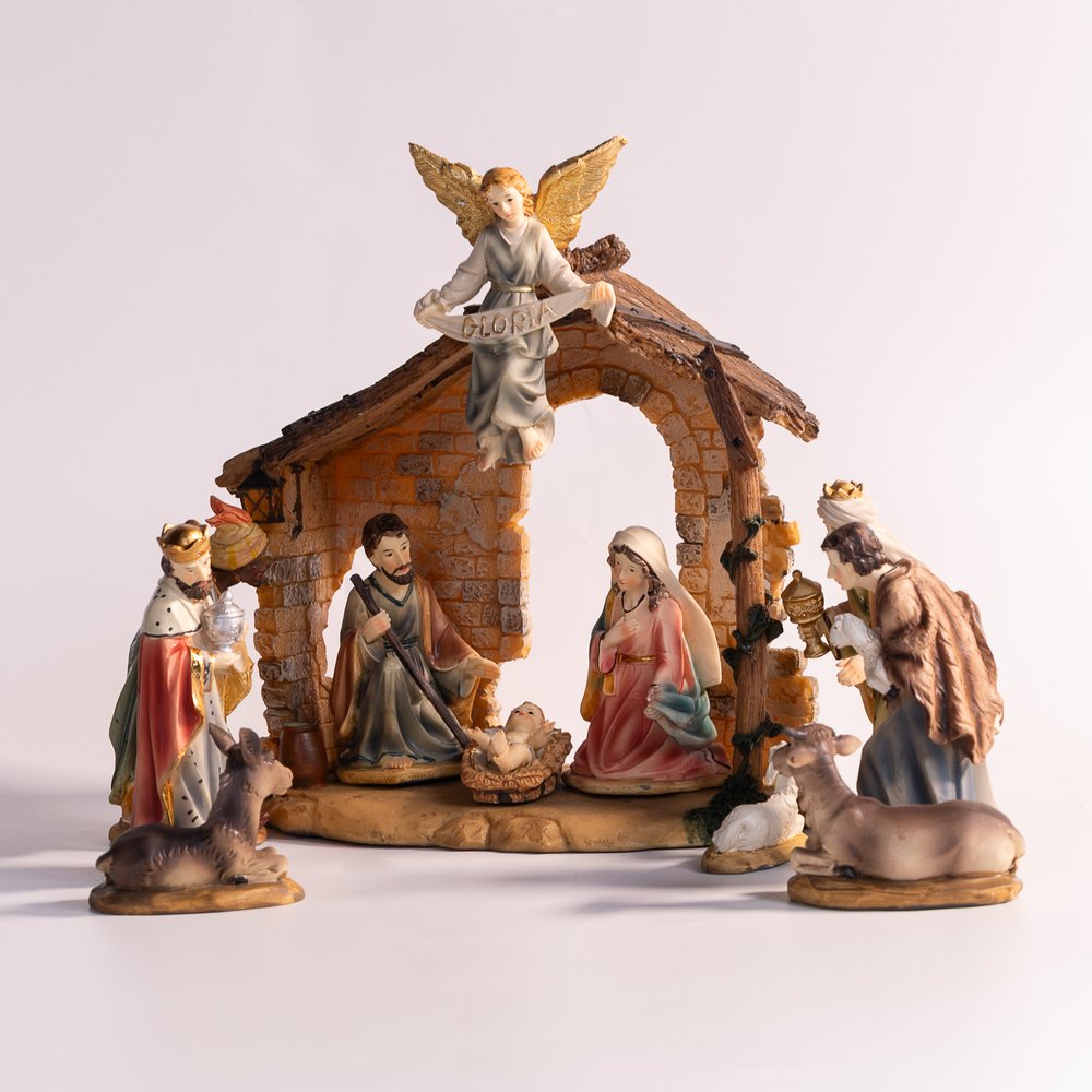 Brick Creche 12 Piece Nativity Set