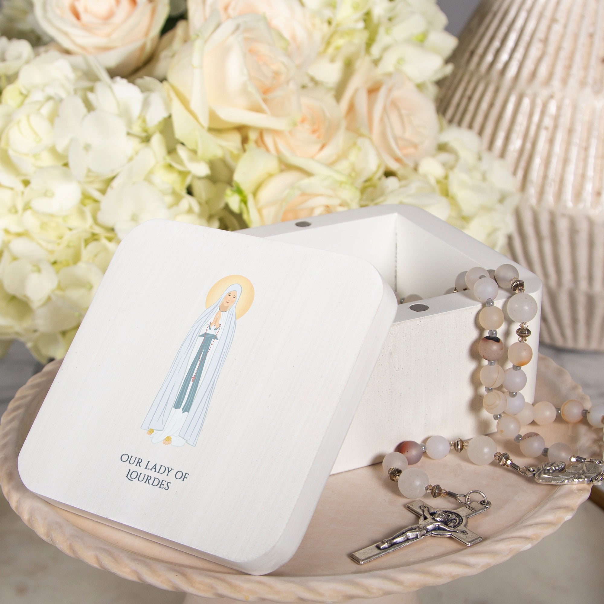 Our Lady of Lourdes White Magnetic box