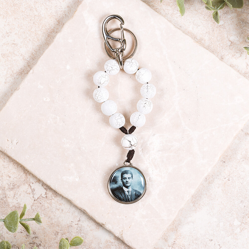 St. Pier Giorgio Frassati White One Decade Rosary Keychain