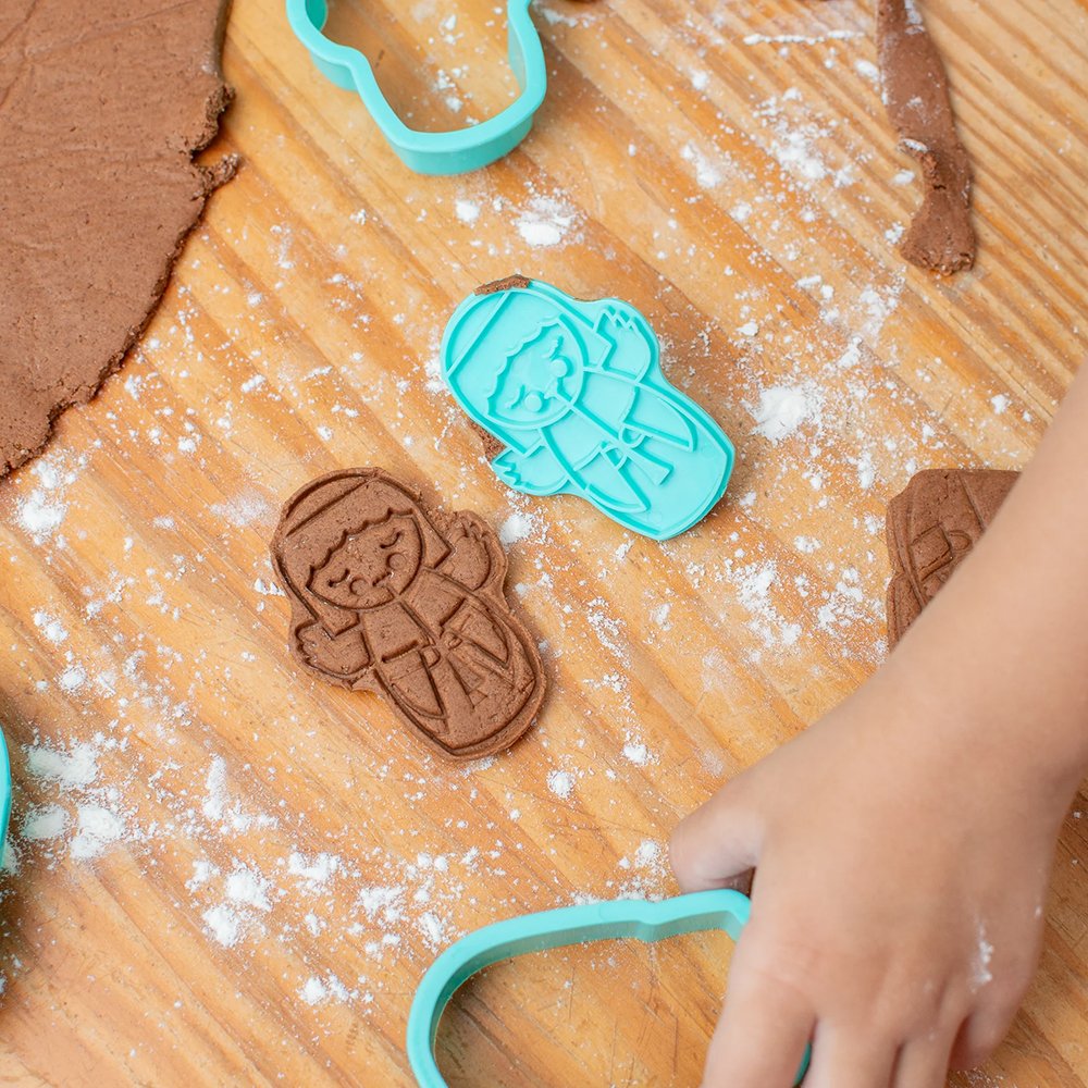 Shining Light Nativity Cookie Cutters & Stamps Set