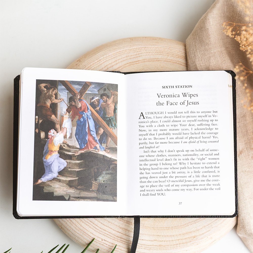 Stations of the Cross for Mothers - Journey of Love & Mini Pieta Alabaster Statue Gift Set