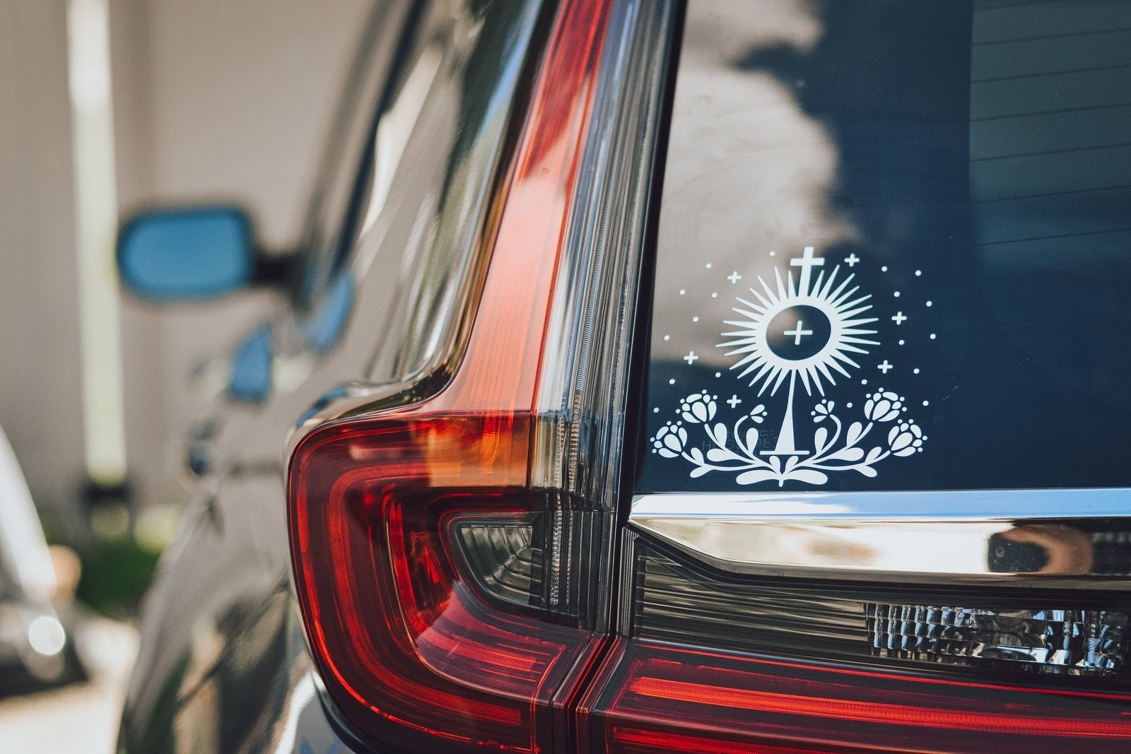Eucharistic Revival Floral Monstrance Vinyl Sticker