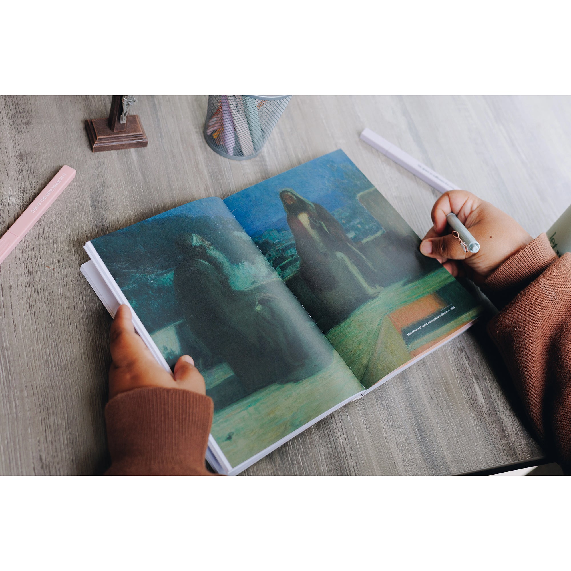 Who Do You Say That I Am: A Catholic Lent Devotional for Women