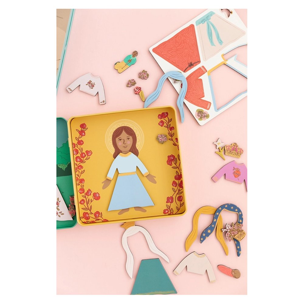 Mary Dress Up & Prayer Garden Magnet Playset
