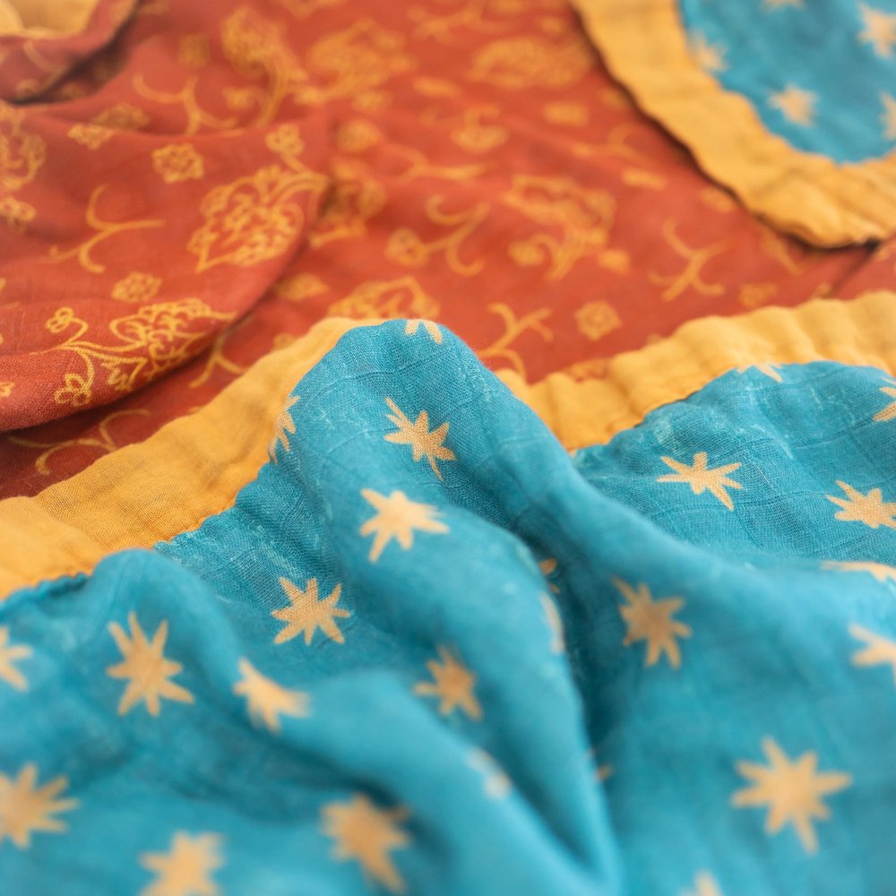 Guadalupe Stars & Mantle Luxury Muslin Kids Blanket