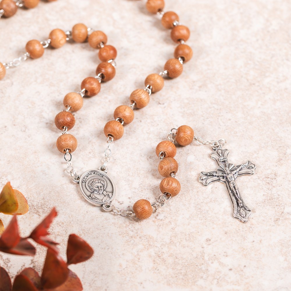 St. Carlo Acutis Sandalwood Rosary & Pin in Jute Bag