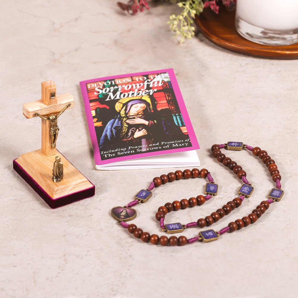 Mary at the Cross Miniature Figurine & Chaplet of the Seven Sorrows & Devotion to the Sorrowful Mother Gift Set