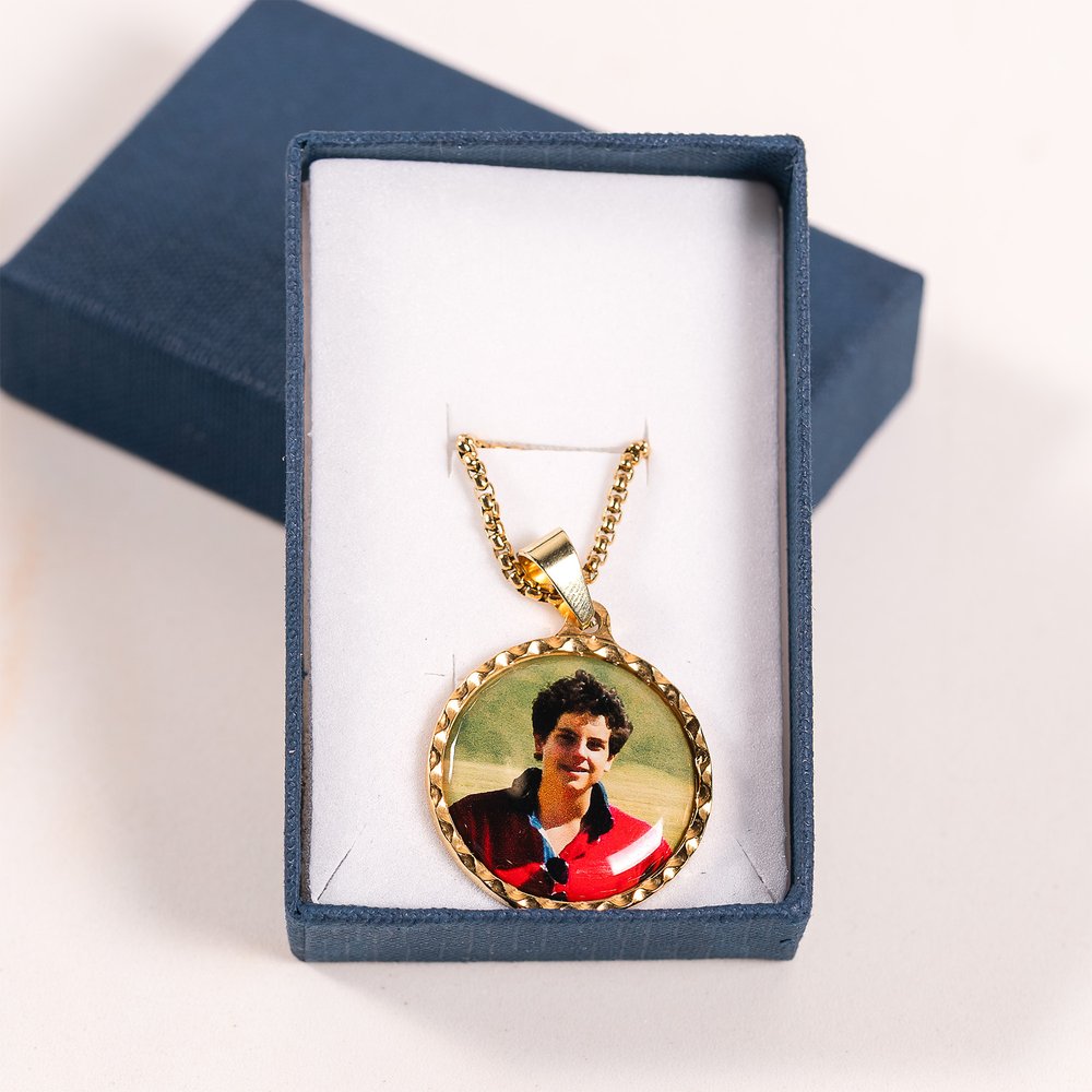 Personalized St. Carlo Acutis Round Picture Pendant Necklace