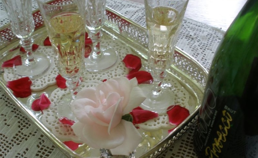 Tray of Champagne & Rose Petals - Photo Credit mariettesbacktobasics.blogspot.com